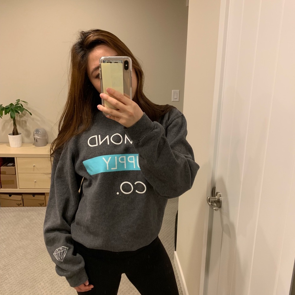 Diamond grey crewneck sweatshirt